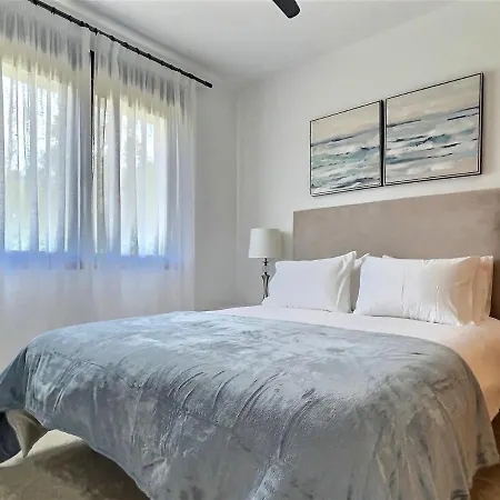 Appartement Spectacular 3 Bedroom Penthouse *