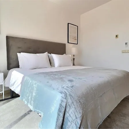 Appartement Spectacular 3 Bedroom Penthouse
