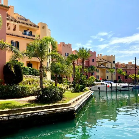 Spectacular 3 Bedroom Penthouse *