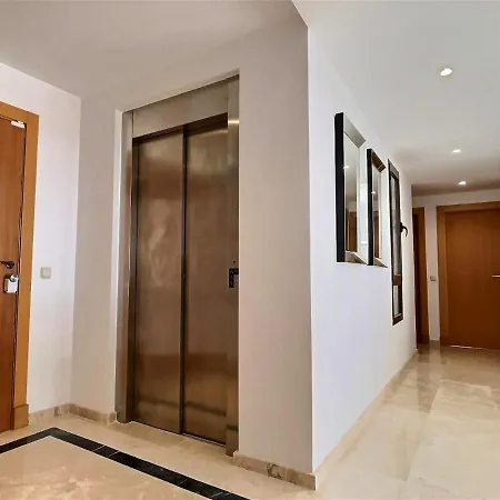 Spectacular 3 Bedroom Penthouse Appartement Casares